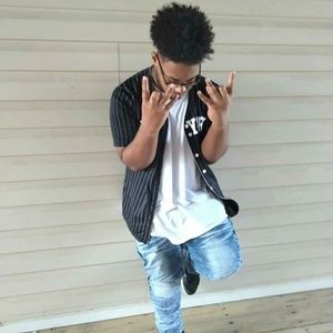 Meet your Posher, Xavier